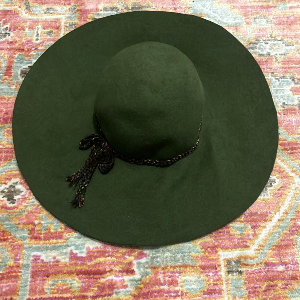 Kathy Jeane Wool Felt hat